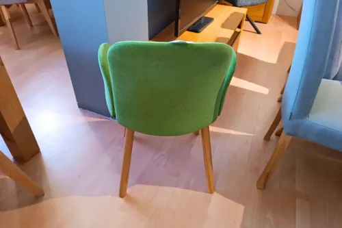 Krzesło z litego drewna April