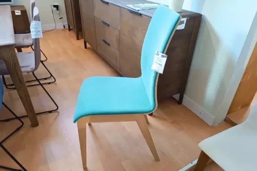 Krzesło z litego drewna Quadro Paged