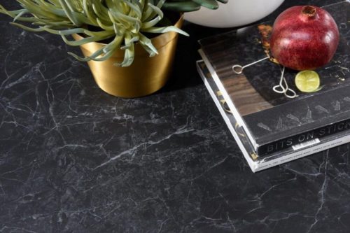 Stół z blatem ze spieku kwarcowego Lafayette