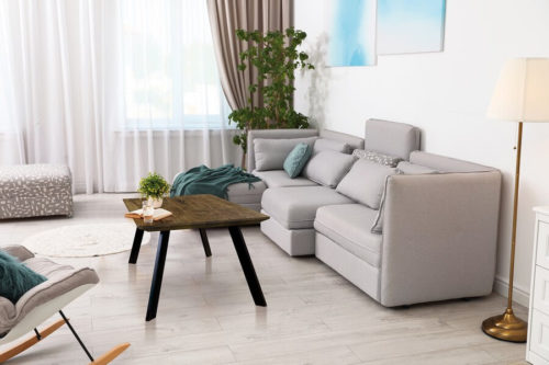 Stolik z litego drewna Romano