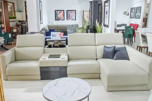 Narożnik ze skóry Cassioppe, dostępny od ręki