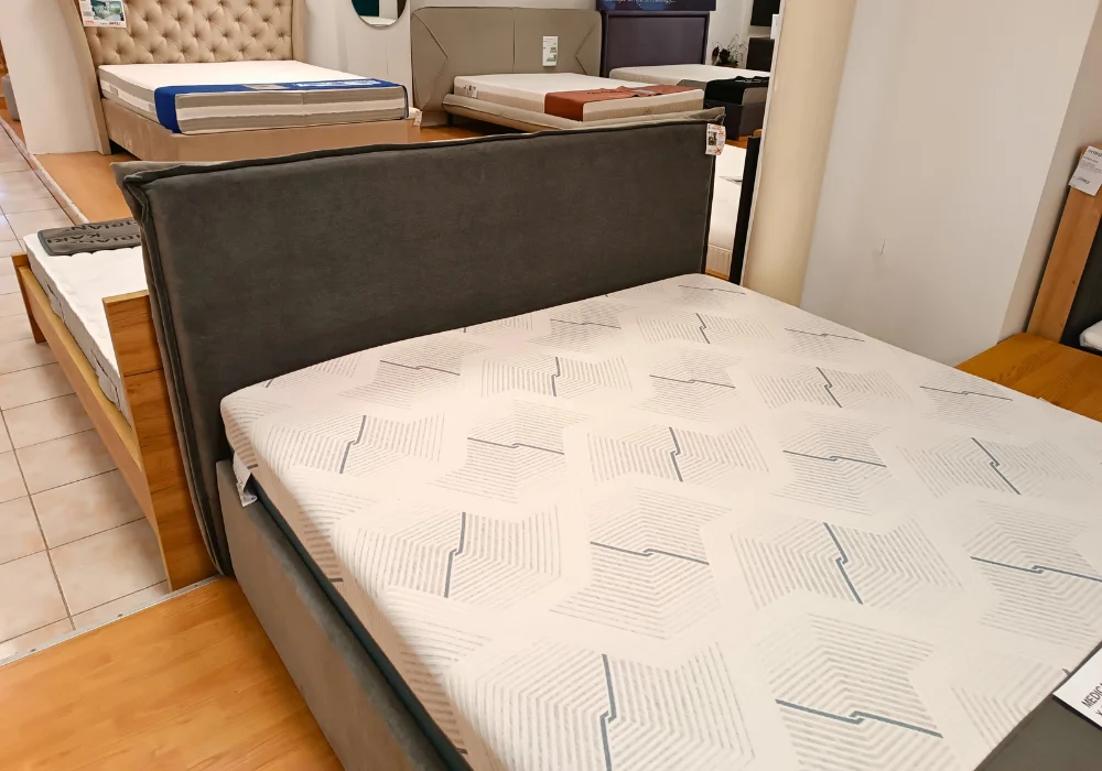 Łóżko tapicerowane Lorenzo Senactive