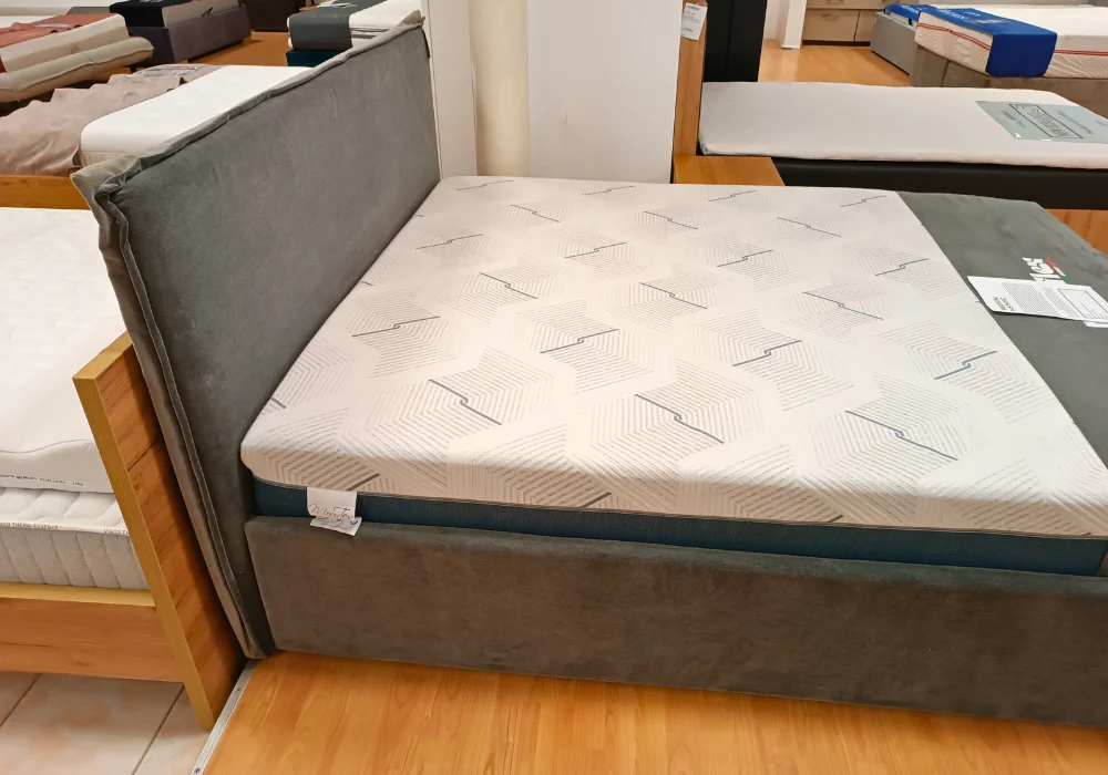 Łóżko tapicerowane Lorenzo Senactive