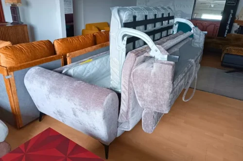 Sofa z włoskim stelażem Zoya Werxal