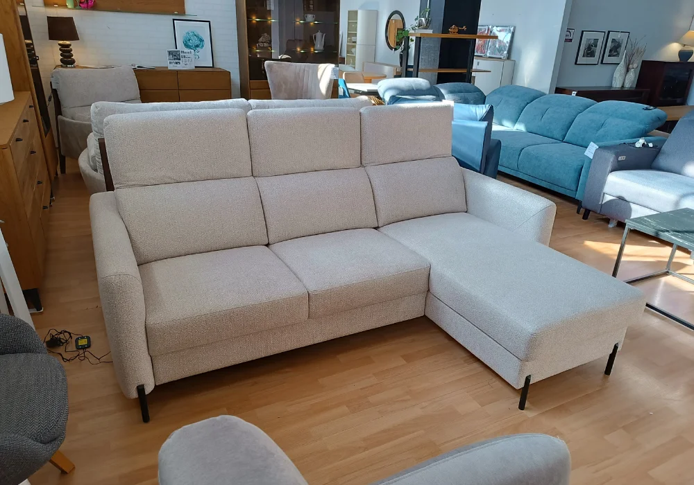 Narożnik Swing Bizzarto dostępny od ręki